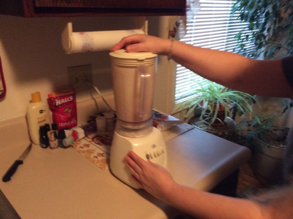 Turn blender on and hold the power button and blender lid down and watch it blend