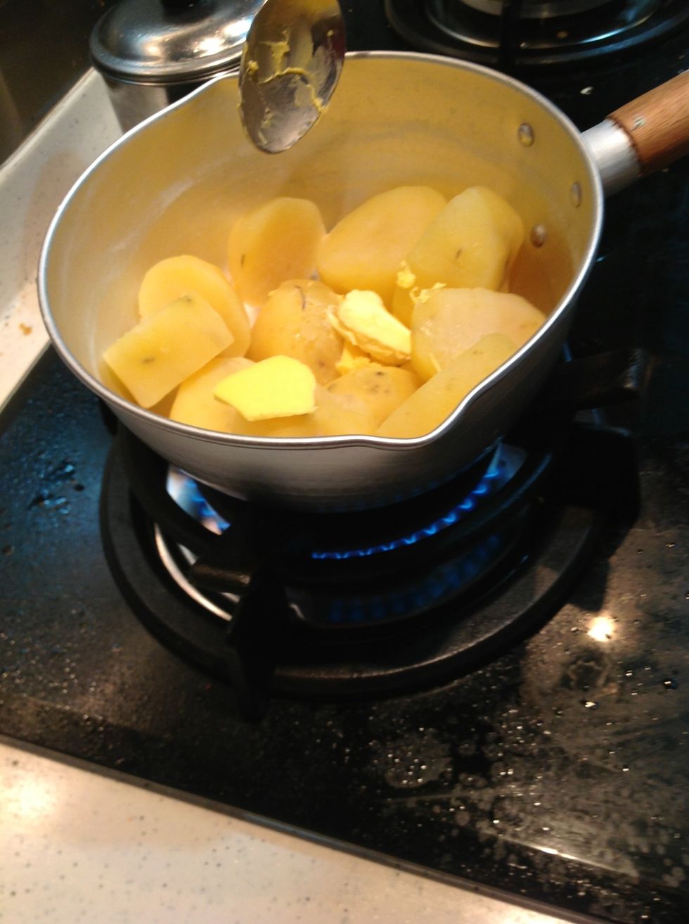 Turn on the stove with low heat