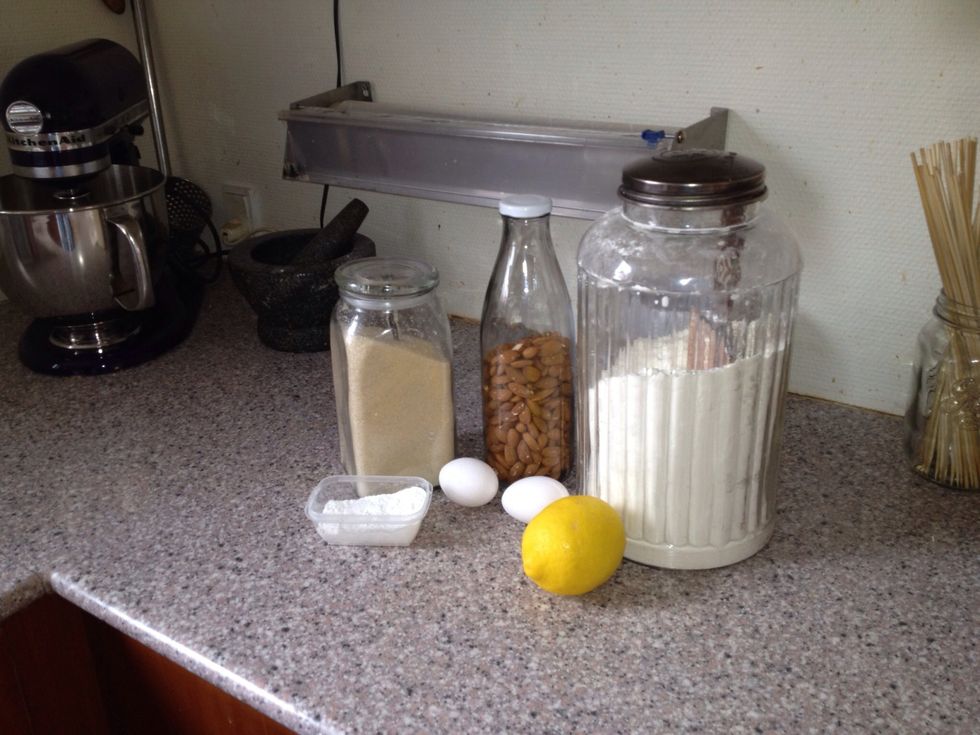 Turn oven on at 400f and gather ingredients