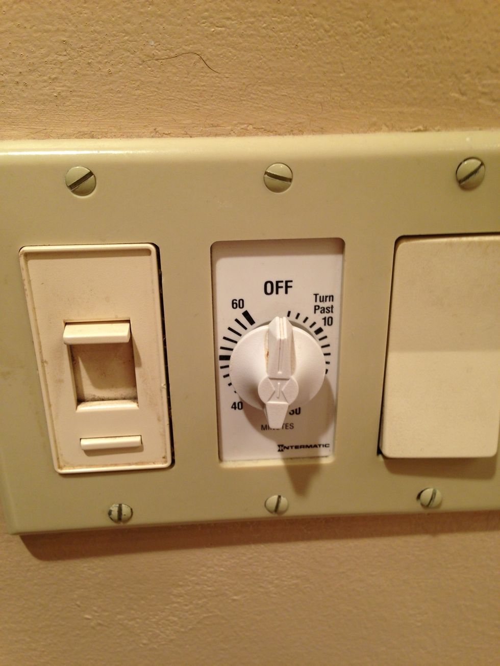 Turn the fan on and spray away. Careful of it liquidizing.