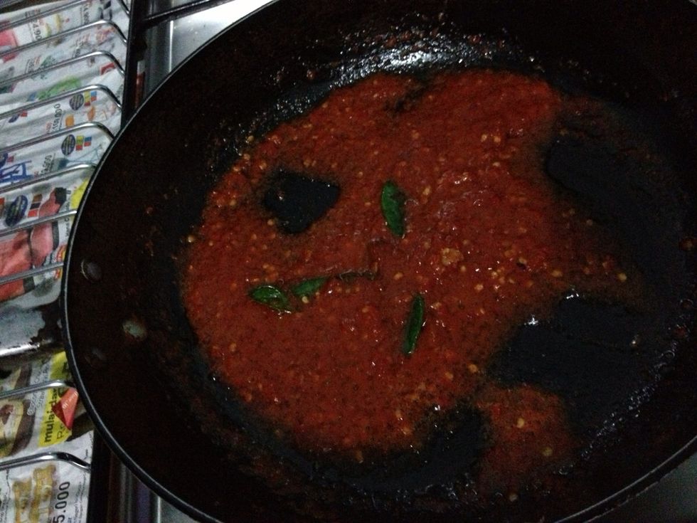 Turn the heat to low. Well I like mine has sweet taste, so I add 1 tbsp of granulated sugar. Keep on tasting. Add lil bit of salt or lil bit of sugar or maybe lil lime juice Stir until it's thickened