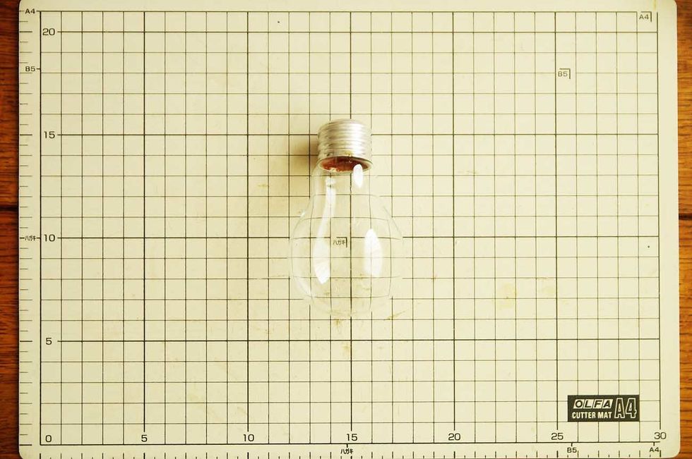 Turn the transparent light bulb.