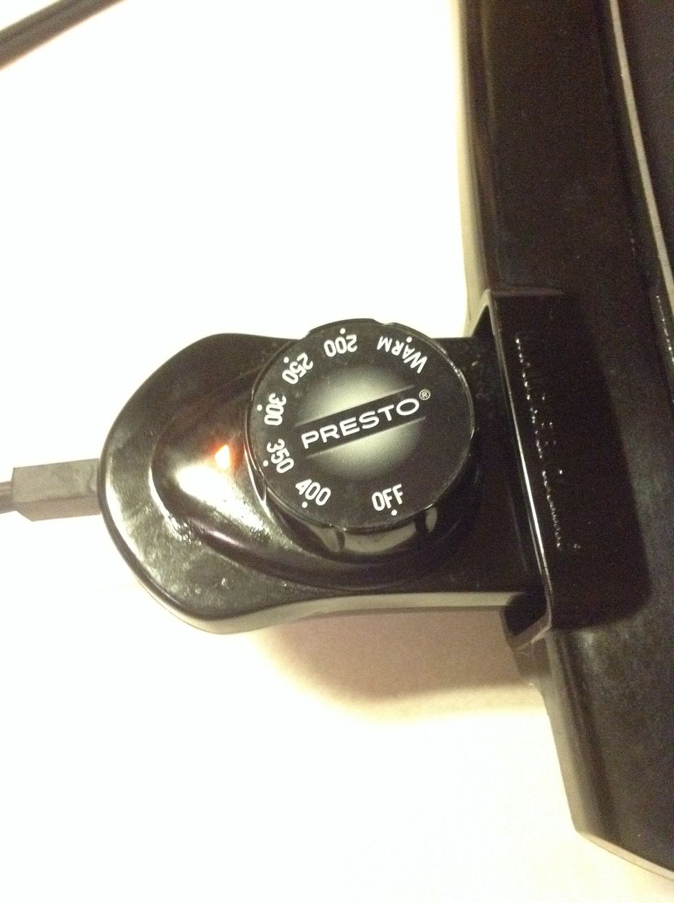 Turn your griddle to 325, or if your using a stove, it should be just past medium.