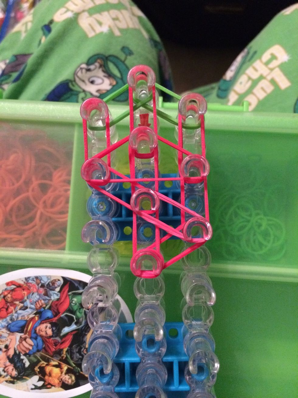 Turn your loom around and it's time to start looping \ud83d\ude00