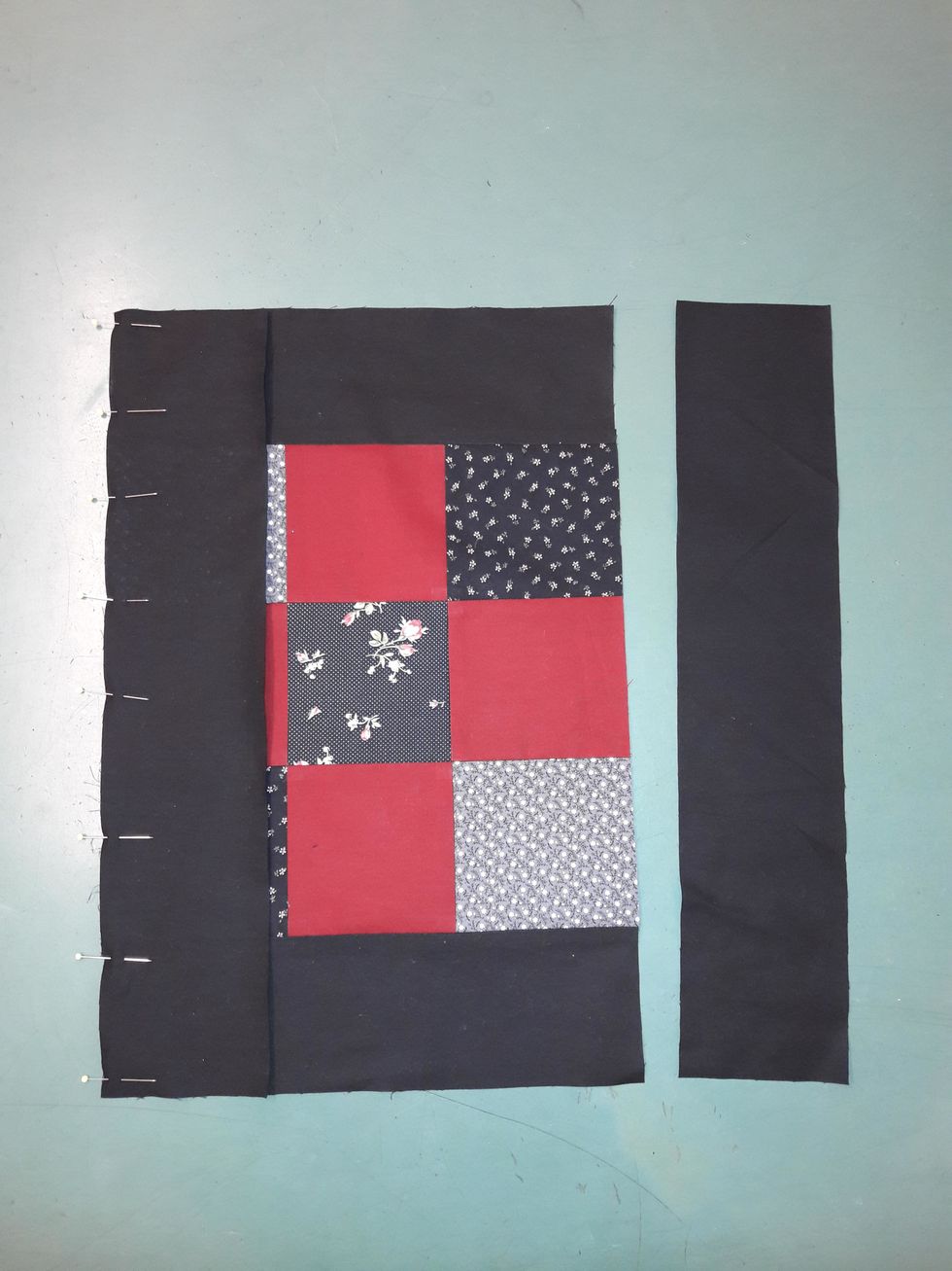 Tv\u00e4rn\u00e5la l\u00e4ngs hela, ju fler n\u00e5lar desto b\u00e4ttre! B\u00f6rja l\u00e4ngst ut i kanterna och t\u00e4nk mitten, mitten, mitten!