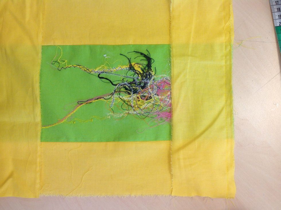 Tv\u00e4rn\u00e5la r\u00e4ta mot r\u00e4ta p\u00e5 kortsidan. Sy fast med raks\u00f6m.