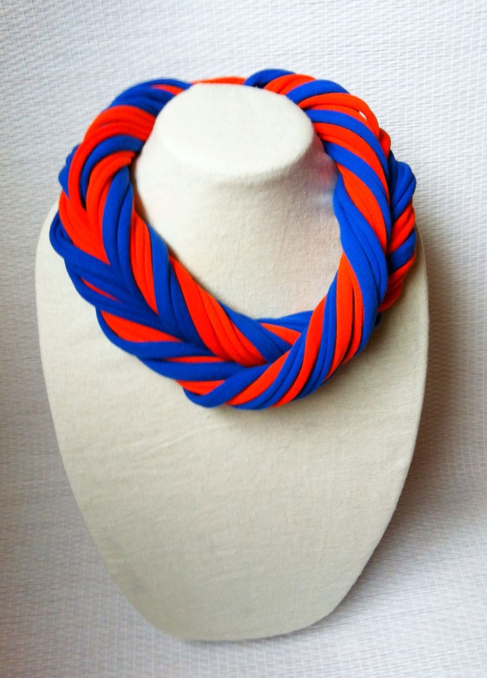 Twisted - Check out how to get this look with your MonkeyTeeMonkeyDo infinity t-shirt necklace scarf.