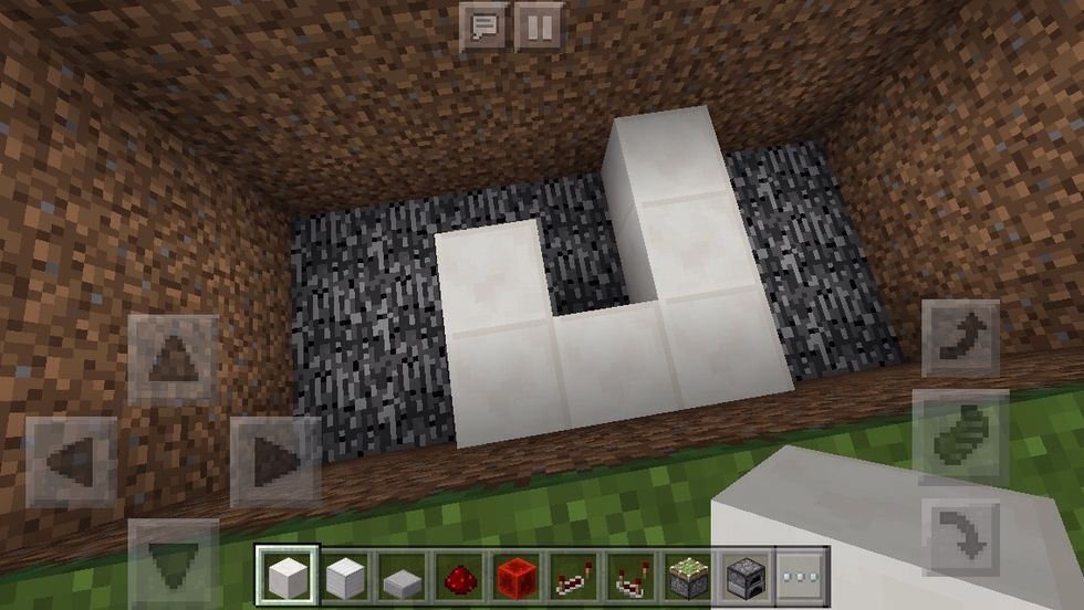 Two blocks away from the left side, arrange the quartz like this, a squashed J.