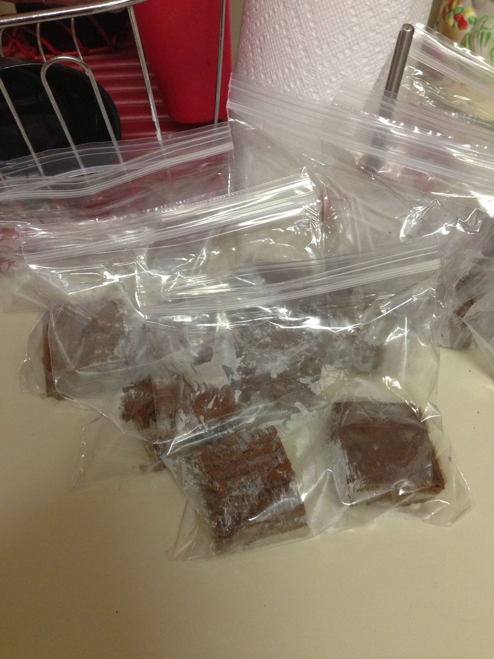 Two pieces equals 1 serving. Bag it and