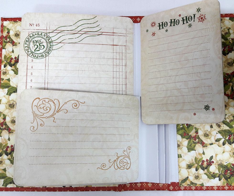 Type 4 page: Attach the small ephemera cards vertically.