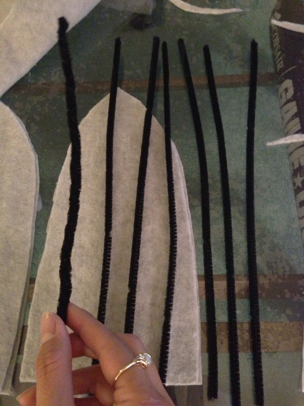 U can see the thickness compared to a one stem :3 this should do the trick. Do this to the rest of them