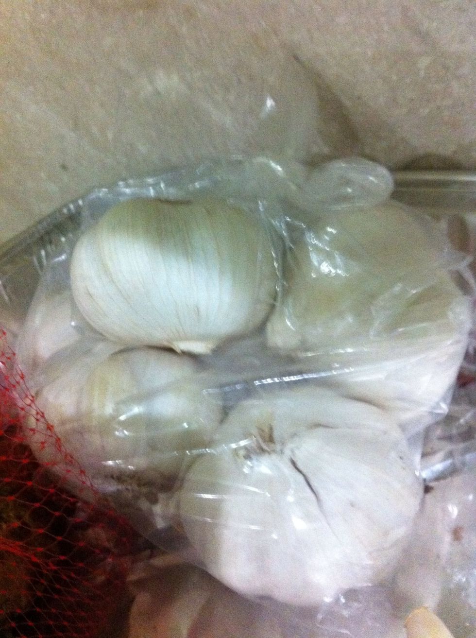 U dont need all the garlic u can use 1cloves mince :)