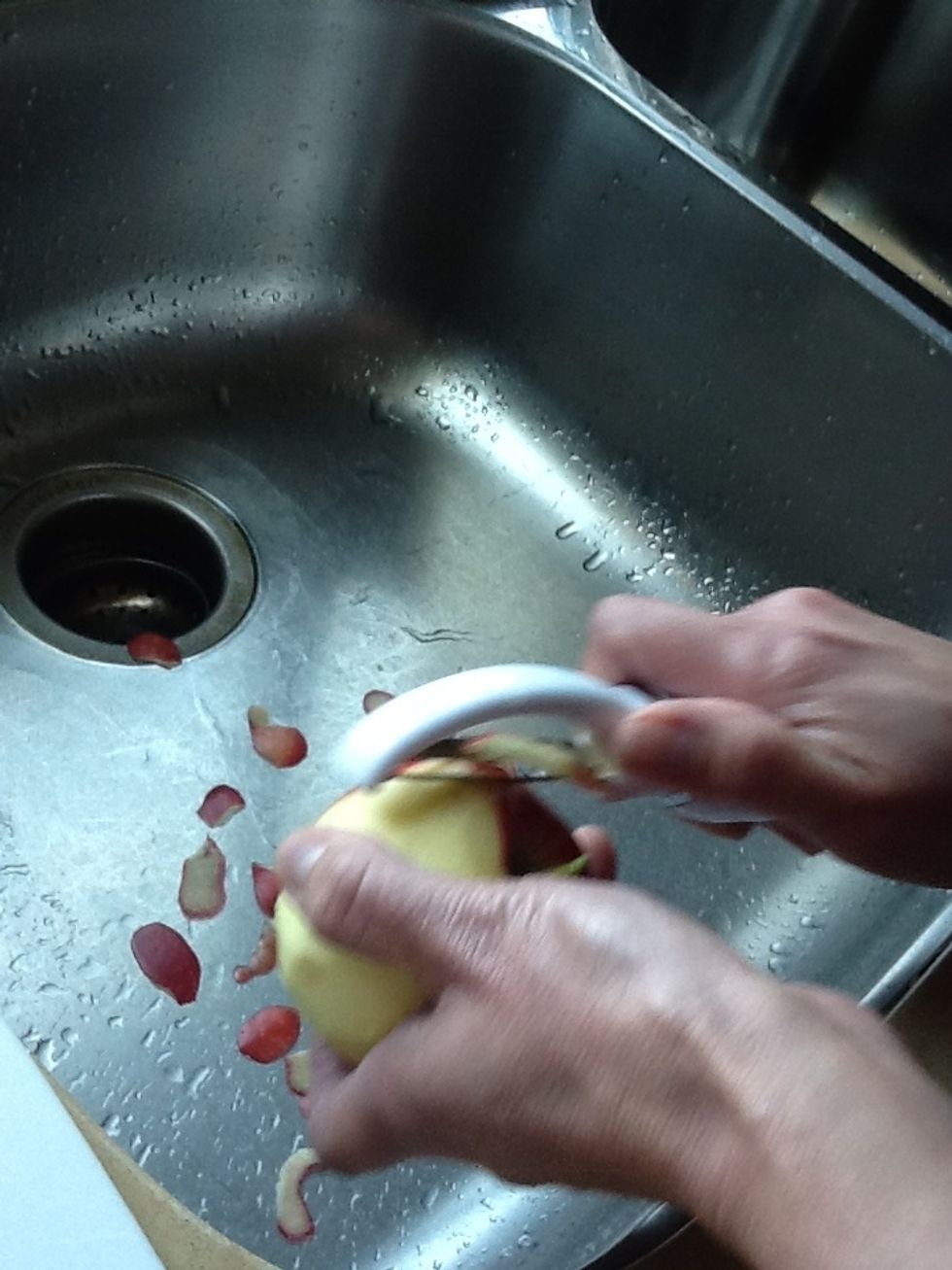 \u00c9plucher les pommes