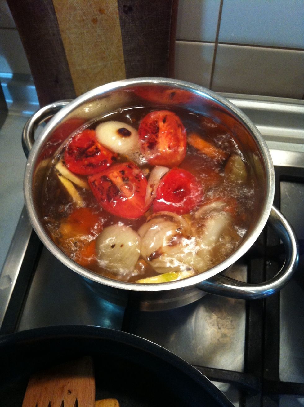 \u0412\u044b\u043a\u043b\u0430\u0434\u044b\u0432\u0430\u0435\u043c \u043e\u0432\u043e\u0449\u0438 \u0432 \u043a\u0438\u043f\u044f\u0449\u0443\u044e \u0432\u043e\u0434\u0443.