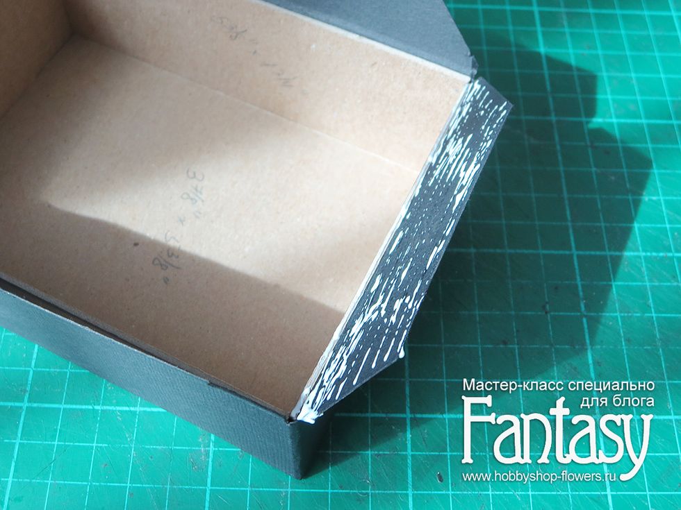 \u041d\u0430\u043d\u043e\u0441\u0438\u043c \u043a\u043b\u0435\u0439 \u043d\u0430 \u043e\u0441\u0442\u0430\u0432\u0448\u0438\u0435\u0441\u044f \u043e\u0442\u0432\u043e\u0440\u043e\u0442\u044b, \u0438 \u0437\u0430\u0432\u043e\u0440\u0430\u0447\u0438\u0432\u0430\u0435\u043c \u0438\u0445 \u0432\u043d\u0443\u0442\u0440\u044c.