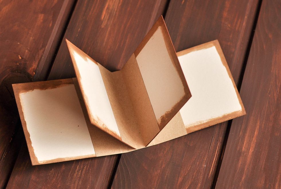 \u041f\u043e\u043b\u043e\u0441\u043a\u0438 \u0434\u043b\u044f \u043a\u0440\u0435\u043f\u043b\u0435\u043d\u0438\u044f-\u043f\u0435\u0440\u0432\u0430\u044f, \u043d\u0438\u0436\u043d\u044f\u044f 12\u0441\u043c,\u043f\u043e \u0441\u0435\u0440\u0435\u0434\u0438\u043d\u0435 \u0434\u0432\u0435 \u043b\u0438\u043d\u0438\u0438 \u0431\u0438\u0433\u043e\u0432\u043a\u0438,\u0440\u0430\u0441\u0441\u0442\u043e\u044f\u043d\u0438\u0435 \u043c\u0435\u0436\u0434\u0443 \u043b\u0438\u043d\u0438\u044f\u043c\u0438 \u043d\u0435 \u043c\u0435\u043d\u0435\u0435 1,2\u0441\u043c,\u0441\u0432\u0435\u0440\u0445\u0443 \u043f\u0440\u0438\u043a\u043b\u0435\u0438\u043b\u0430 \u0435\u0449\u0435 \u043f\u043e\u043b\u043e\u0441\u043a\u0443 \u0441 \u0440\u0430\u0441\u0441\u0442\u043e\u044f\u043d\u0438\u044f\u043c\u0438 \u043c\u0435\u0436\u0434\u0443 \u043b\u0438\u043d\u0438\u044f\u043c\u0438 \u0432 1\u0441\u043c