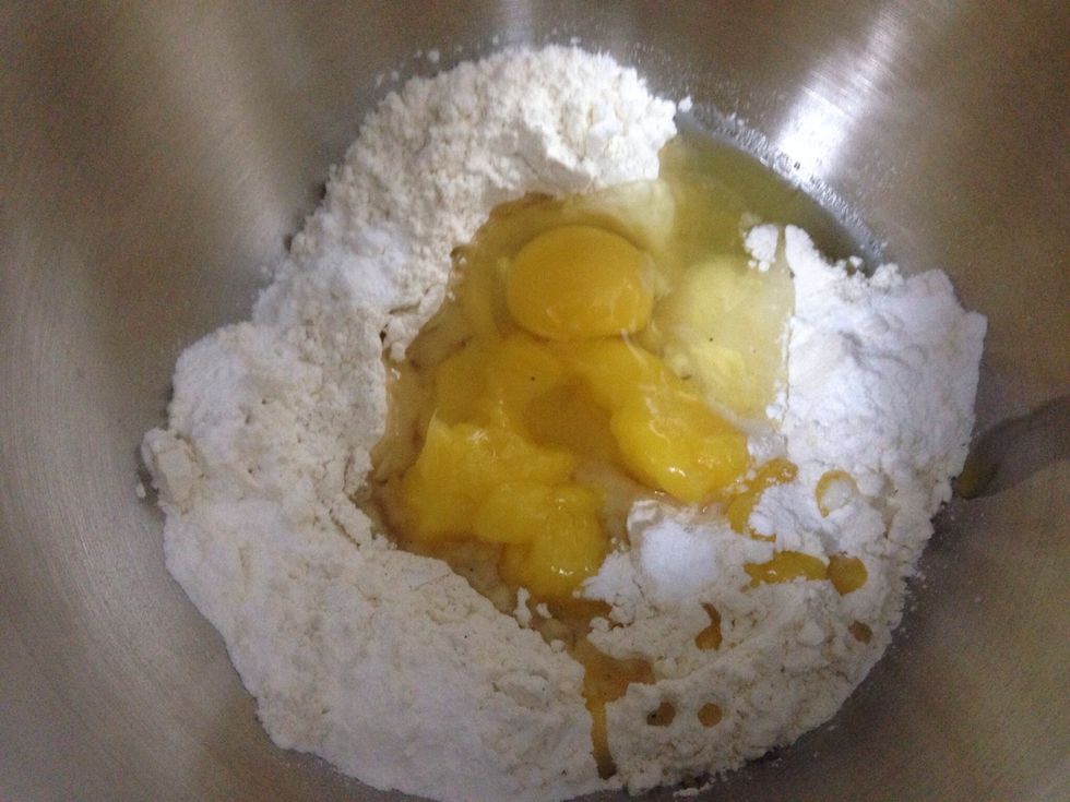 \u062a\u0648\u0636\u0639 \u0643\u0644 \u0645\u0643\u0648\u0646\u0627\u062a \u0627\u0644\u0639\u062c\u064a\u0646\u0629 \u0645\u0627 \u0639\u062f\u0627 \u0627\u0644\u0644\u0628\u0646 \u0627\u0644\u0631\u0627\u0626\u0628 Put all ingredients of dough except buttermilk