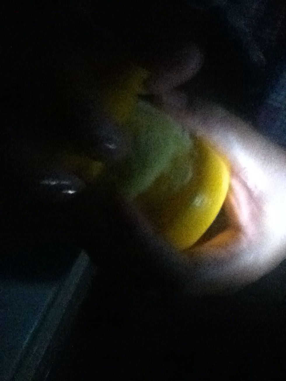 \u062b\u0627\u0646\u064a\u0627\u064b \u0646\u0642\u0637\u0639 \u0627\u0644\u0628\u0631\u062a\u0642\u0627\u0644\u0629 \u0628\u0625\u0633\u062a\u062e\u062f\u0627\u0645 \u0627\u0644\u0633\u0643\u064a\u0646 \u0628\u062d\u064a\u062b \u064a\u062a\u0645 \u0641\u0642\u0637 \u0627\u0632\u0627\u0644\u0629 \u0627\u0644\u0642\u0634\u0631 \u0627\u0644\u062e\u0627\u0631\u062c\u064a \u0644\u0644\u0628\u0631\u062a\u0642\u0627\u0644\u0629 second cut orange with a knife so that the chaff is removed outside of the orange