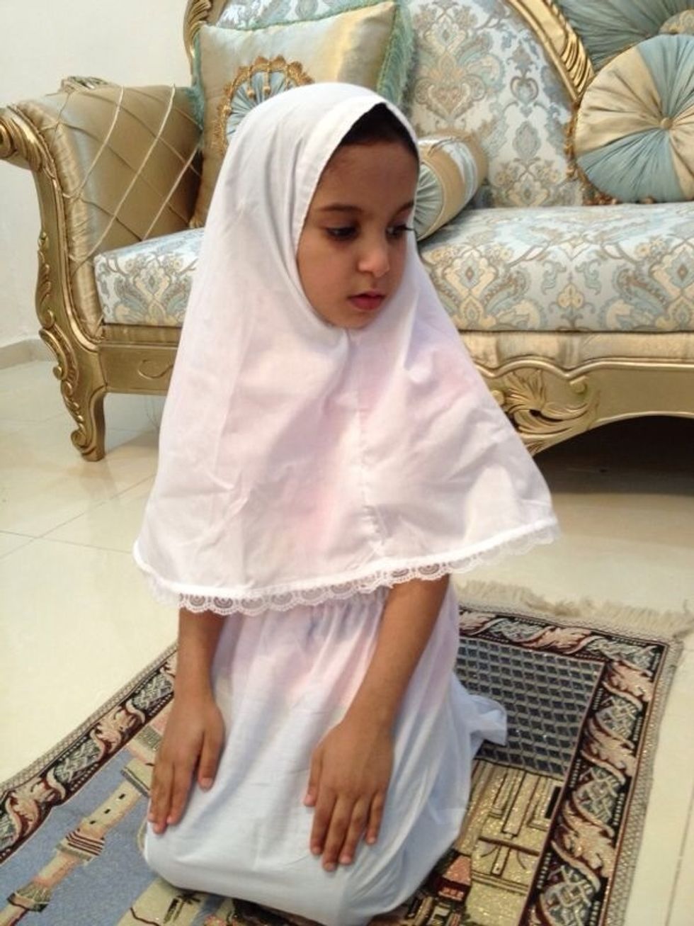 \u062b\u0645 \u0646\u0633\u0644\u0645 \u0648\u0646\u0644\u062a\u0641\u062a \u062c\u0647\u0629 \u0627\u0644\u064a\u0645\u064a\u0646 \u0648\u0646\u0642\u0648\u0644 \u0627\u0644\u0633\u0644\u0627\u0645 \u0639\u0644\u064a\u0643\u0645 \u0648\u0631\u062d\u0645\u0629 \u0627\u0644\u0644\u0647