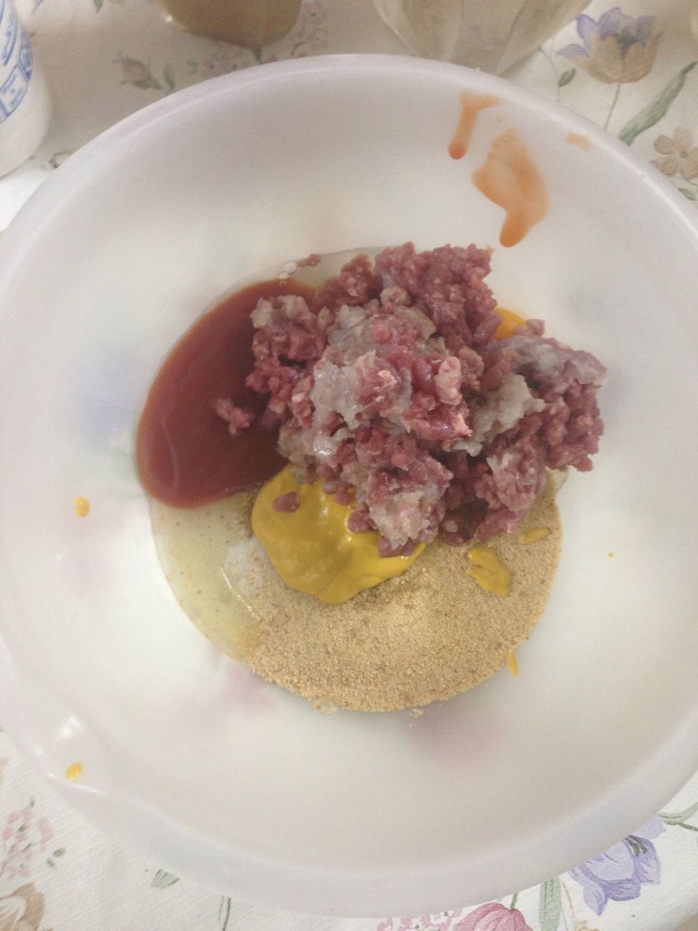 \u0646\u0636\u064a\u0641 \u0627\u0644\u0644\u062d\u0645 ( \u062e\u0631\u0648\u0641) \u0648\u064a\u0641\u0636\u0644 \u0628\u0642\u0631\u064a.. \u064a\u062e\u0644\u0637 \u0628\u0627\u0644\u064a\u062f