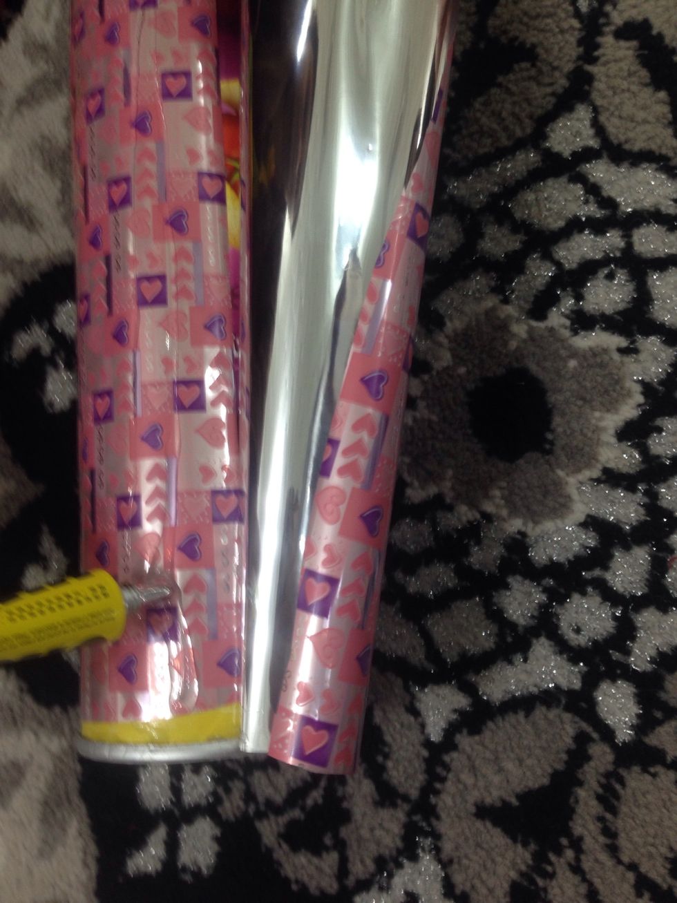 \u0648\u062a\u0645 \u0644\u0635\u0642 \u0627\u0644\u063a\u0644\u0627\u0641 \u0641\u064a \u0627\u0644\u0639\u0644\u0628\u0629 \u060c\u060c