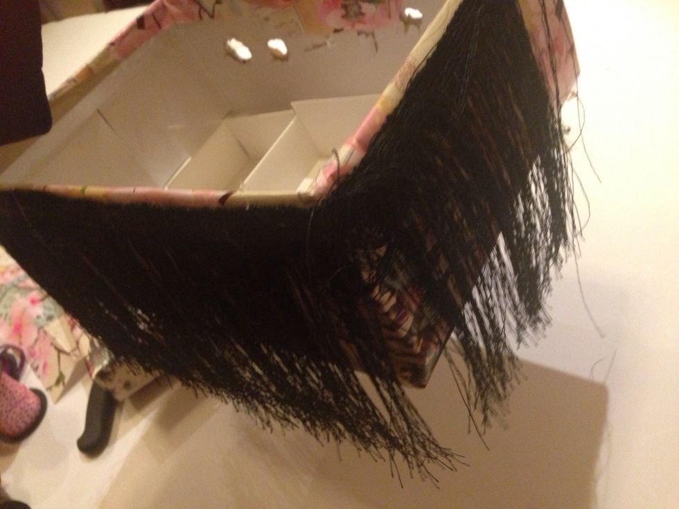 \u0648\u0636\u0639 \u0627\u0643\u0633\u0633\u0648\u0627\u0631 \u0644\u062a\u0632\u064a\u0646 \u0627\u0644\u0639\u0644\u0628\u0647 \u0643\u0645\u0627 \u0648\u0627\u0636\u062d \u0628\u0635\u0648\u0631\u0647 \u0627\u0633\u062a\u062e\u062f\u0645\u062a (\u0647\u062f\u0628\u0647 )