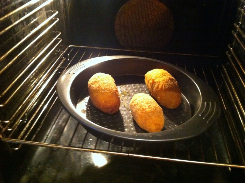 \u2248 10 minutes, frozen \u2248 15 minutes