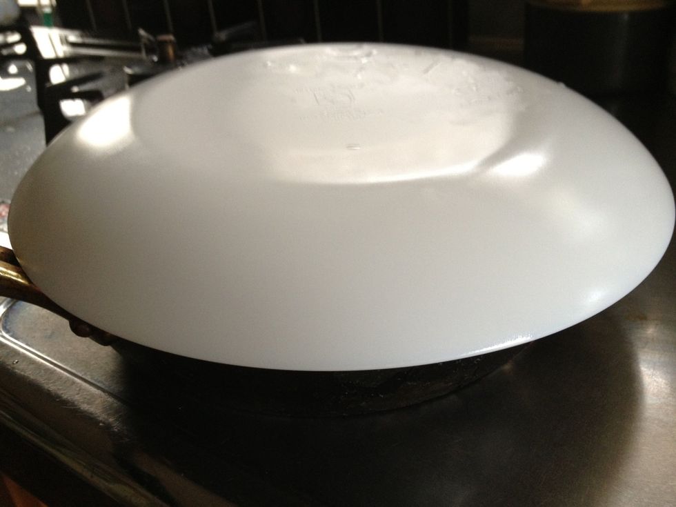 \u3055\u3042\uff01\u3053\u3053\u304c\u52dd\u8ca0\uff01 \u3072\u3063\u304f\u308a\u8fd4\u3059\u305f\u3081\u306b\u3001\u30d5\u30e9\u30a4\u30d1\u30f3\u306b\u3001\u3088\u308a\u5927\u304d\u3081\u306e\u76bf\u3092\u304b\u3076\u305b\u3066\u3001\u706b\u50b7\u306b\u6ce8\u610f\u3057\u306a\u304c\u3089\u3072\u3063\u304f\u308a\u8fd4\u3059\u3002