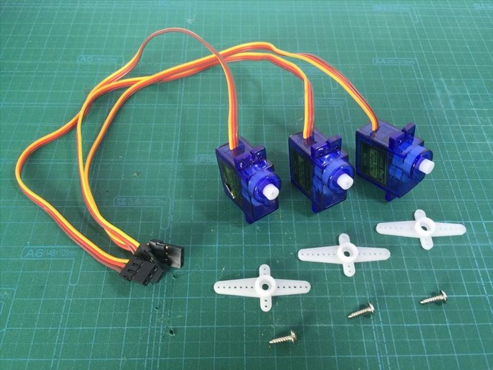 \u30ad\u30c3\u30c8\u306b\u306f\uff13\u3064\u306e\u30b5\u30fc\u30dc\u304c\u5165\u3063\u3066\u3044\u307e\u3059\u3002\u305d\u308c\u305e\u308c\uff13\u3064\u306e\u30b5\u30fc\u30dc\u30db\u30fc\u30f3\uff08\u767d\u3044\u30d1\u30fc\u30c4\uff09\u304c\u5165\u3063\u3066\u307e\u3059\u304c\u3001\u4f7f\u3046\u306e\u306f\u5341\u5b57\u578b\u3060\u3051\u3067\u3059\u3002\u30cd\u30b8\u3082\uff13\u672c\u305a\u3064\u5165\u3063\u3066\u307e\u3059\u304c\u3001\u4f7f\u3046\u306e\u306f\u9577\u3044\u307b\u3046\u306e\uff11\u672c\u3060\u3051\u3067\u3059\u3002