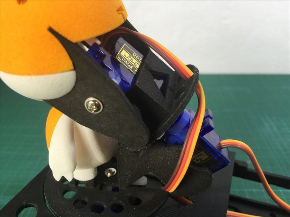 \u30b5\u30fc\u30dc\u306e\u30b1\u30fc\u30d6\u30eb\u304c\u90aa\u9b54\u306b\u306a\u3089\u306a\u3044\u3088\u3046\u306b\u3001\u30b8\u30e7\u30a4\u30f3\u30c8\u306e\u5207\u308a\u6b20\u304d\u306b\u5dee\u3057\u8fbc\u307f\u307e\u3057\u3087\u3046\u3002