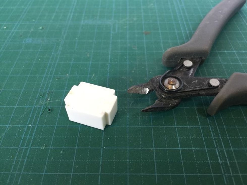 \u30d6\u30ec\u30c3\u30c9\u30dc\u30fc\u30c9\u306e\u88cf\u306e\u7a81\u8d77\u304c\u3042\u308b\u5834\u5408\u306f\u3001\u90aa\u9b54\u306a\u306e\u3067\u30cb\u30c3\u30d1\u30fc\u306a\u3069\u3067\u5207\u3063\u3066\u304a\u3044\u305f\u307b\u3046\u304c\u3088\u3044\u3067\u3057\u3087\u3046\u3002