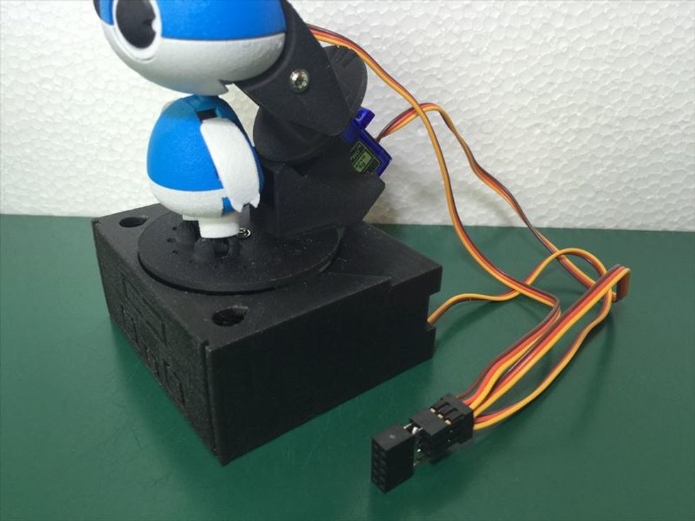 \u30d9\u30bc\u30ea\u30fc\u306e\uff13\u3064\u306e\u30b5\u30fc\u30dc\u304c\u30bd\u30b1\u30c3\u30c8\u306b\u63a5\u7d9a\u3055\u308c\u3066\u3044\u308b\u3053\u3068\u3092\u78ba\u8a8d\u3057\u3066\u304f\u3060\u3055\u3044\u3002\u30b5\u30fc\u30dc\u306e\u30b1\u30fc\u30d6\u30eb\u306f\u8336\u8272\u304c\uff27\uff2e\uff24\uff08\u30de\u30a4\u30ca\u30b9\uff09\u3001\u8d64\u304c\u96fb\u6e90\uff08\u30d7\u30e9\u30b9\uff09\u3001\u9ec4\u8272\u304c\u4fe1\u53f7\u7dda\u3067\u3059\u3002\u9ec4\u8272\u306f\u30bd\u30b1\u30c3\u30c8\u306b\u306f\u523a\u3057\u307e\u305b\u3093\u3002