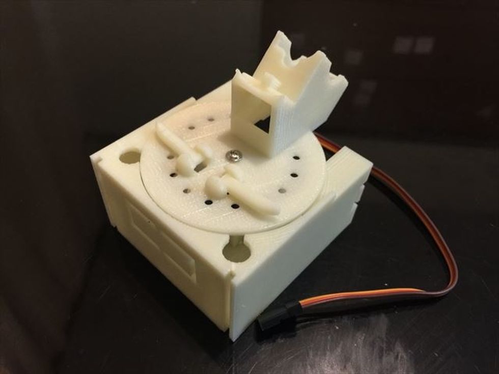 \u53f0\u5ea7\u3068\u56de\u8ee2\u53f0\u304c\u5408\u4f53\u3057\u307e\u3057\u305f\u3002