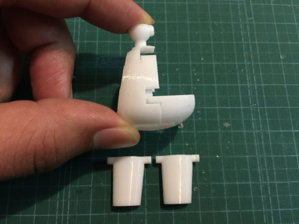 \u5fae\u5999\u306a\u9055\u3044\u3067\u3059\u304c\u3001\u811a\u306b\u524d\u5f8c\u304c\u3042\u308b\u306e\u304c\u304a\u5206\u304b\u308a\u3067\u3057\u3087\u3046\u304b\u3002