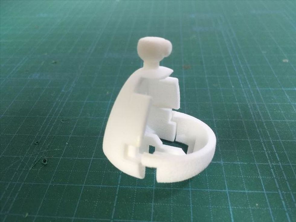 \u80cc\u4e2d\u30d1\u30fc\u30c4\u306b\u304a\u8179\u30d1\u30fc\u30c4\u3092\u5dee\u3057\u8fbc\u307f\u307e\u3059\u3002\u3061\u3087\u3063\u3068\u30ad\u30c4\u3044\u304b\u3082\u3057\u308c\u307e\u305b\u3093\u3002