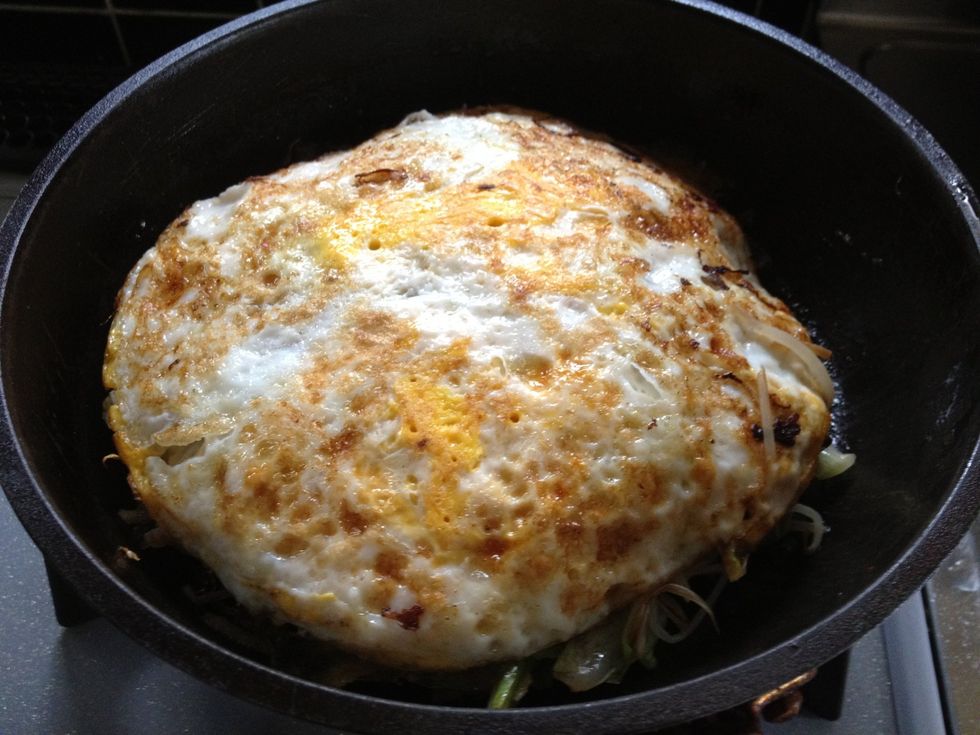 \u819c\u72b6\u306e\u5375\u304c\u84cb\u306e\u4ee3\u308f\u308a\u306b\u306a\u308b\u306e\u3067\u3001\u3053\u306e\u307e\u307e\u84b8\u3057\u713c\u304f