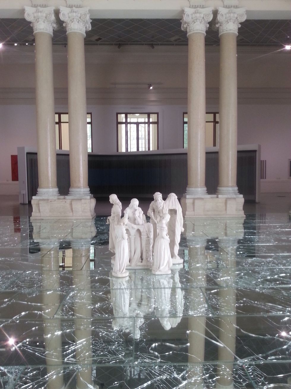 \uc774\uc678\uc5d0\ub3c4 \ub4a4\uc0f9,\uc6cc\ud640,\uce7c\ub354,\ud3f0\ud0c0\ub098\ub4f1 \ud604\ub300\uc791\uac00\ub97c \ube44\ub86f\ud574 \uc774\ud0c8\ub9ac\uc544\uc758 \ud68c\ud654\uc640 \uc870\uac01\uc774 \ud48d\uc131\ud558\uac8c \uc804\uc2dc\ub41c \uc54c\ucc2c \ubbf8\uc220\uad00\uc774\ub2e4.