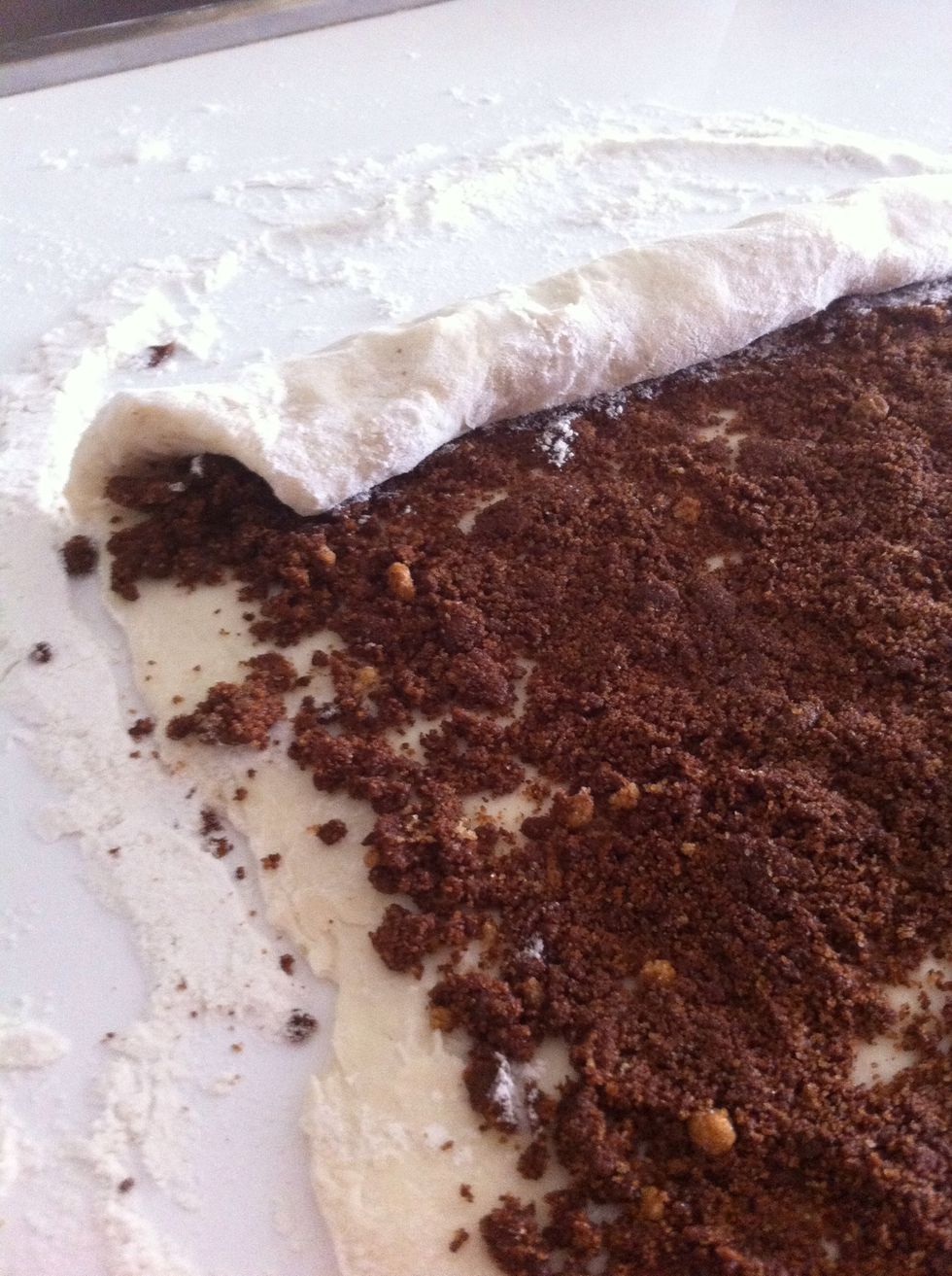 \ud83c\udf58 Roll the dough into a jelly roll fashion \ud83c\udf58