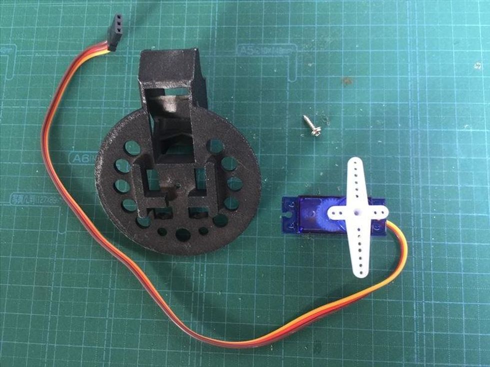 \uff13\u3064\u3081\u306e\u30b5\u30fc\u30dc\u3068\u5186\u76e4\u578b\u30d1\u30fc\u30c4\u3092\u7528\u610f\u3057\u3066\u304f\u3060\u3055\u3044\u3002\u4e0a\u306e\u5199\u771f\u3092\u898b\u306a\u304c\u3089\u30b5\u30fc\u30dc\u30db\u30fc\u30f3\u3092\u306f\u3081\u3066\u304f\u3060\u3055\u3044\u3002\u9577\u3044\u8155\u3092\u4e0b\u306b\u5411\u3051\u307e\u3059\u3002