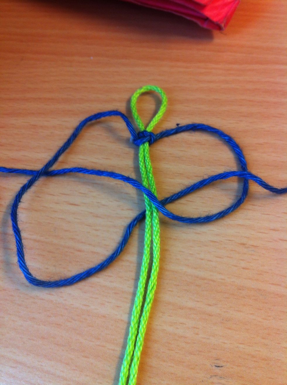 Under Green and in to the ring