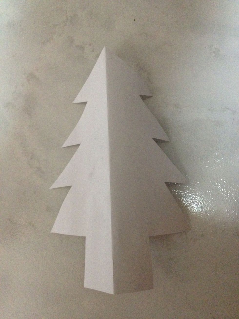 Unfold it then u get the xmas tree