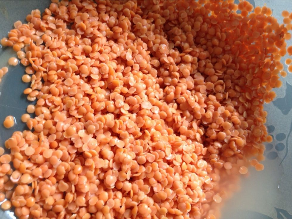 Unlike other beans, you dont need to soak the lentil before cook. Wash 150gr of orange lentil and drained.