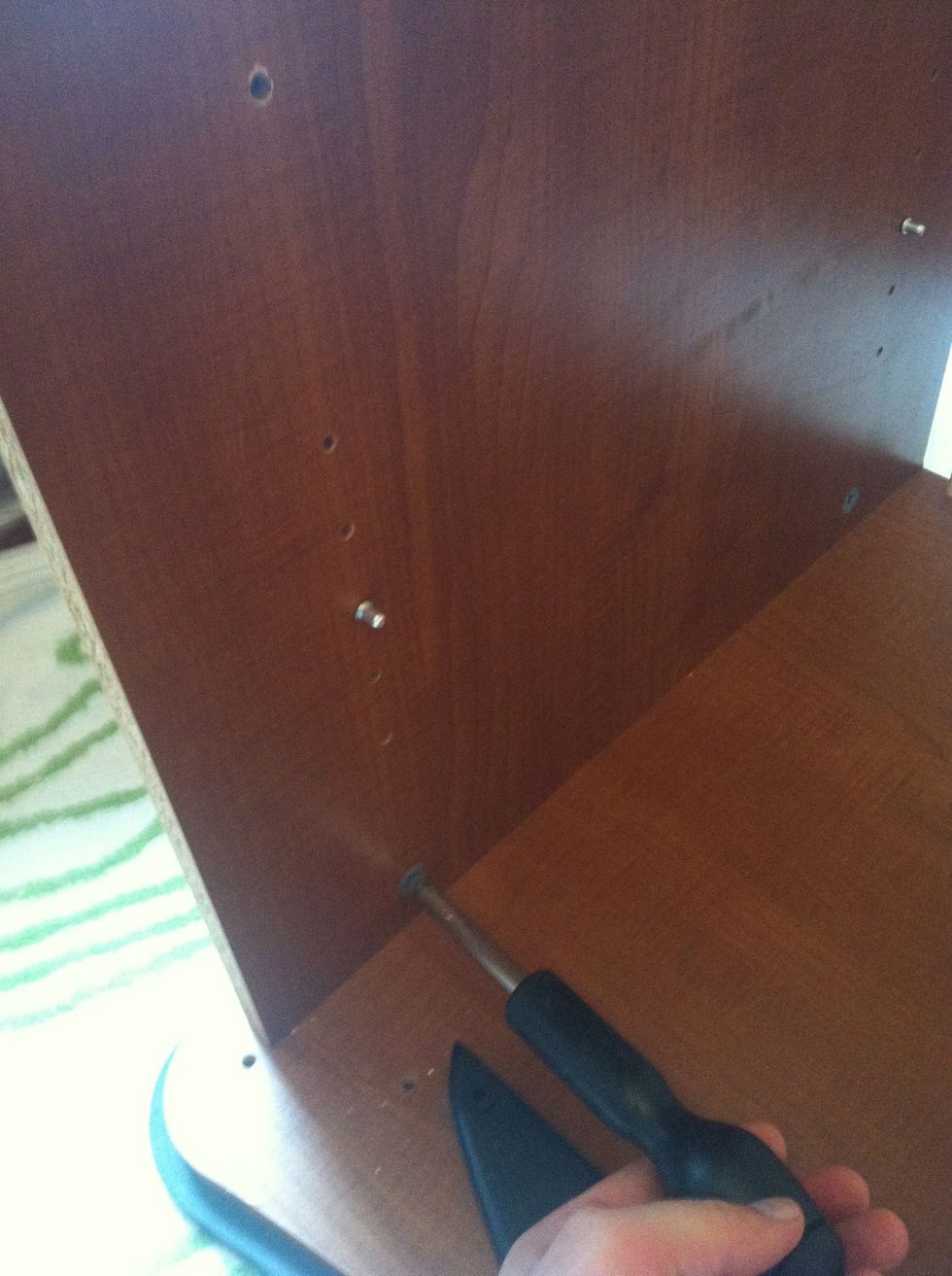 Unlock and remove sides