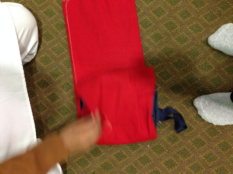 Unroll the puja As\u00e3n.