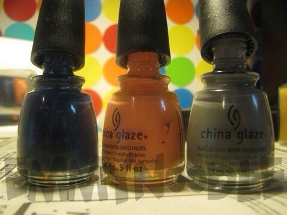 Unscrew all caps to the polishes so you have easy access to them.