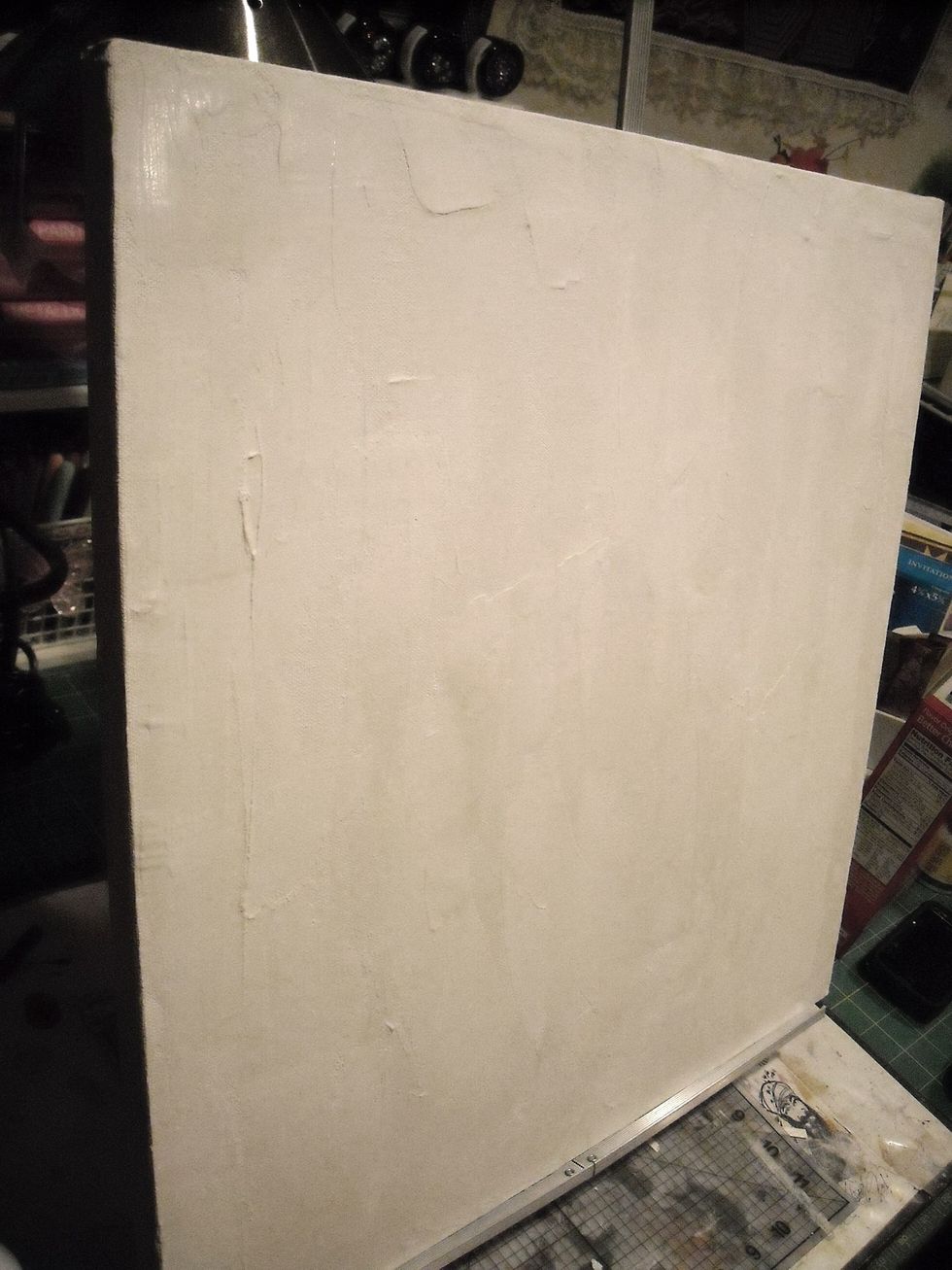 USArt Quest 101 Light is a fluffier consistency and produces a different layer of texture.