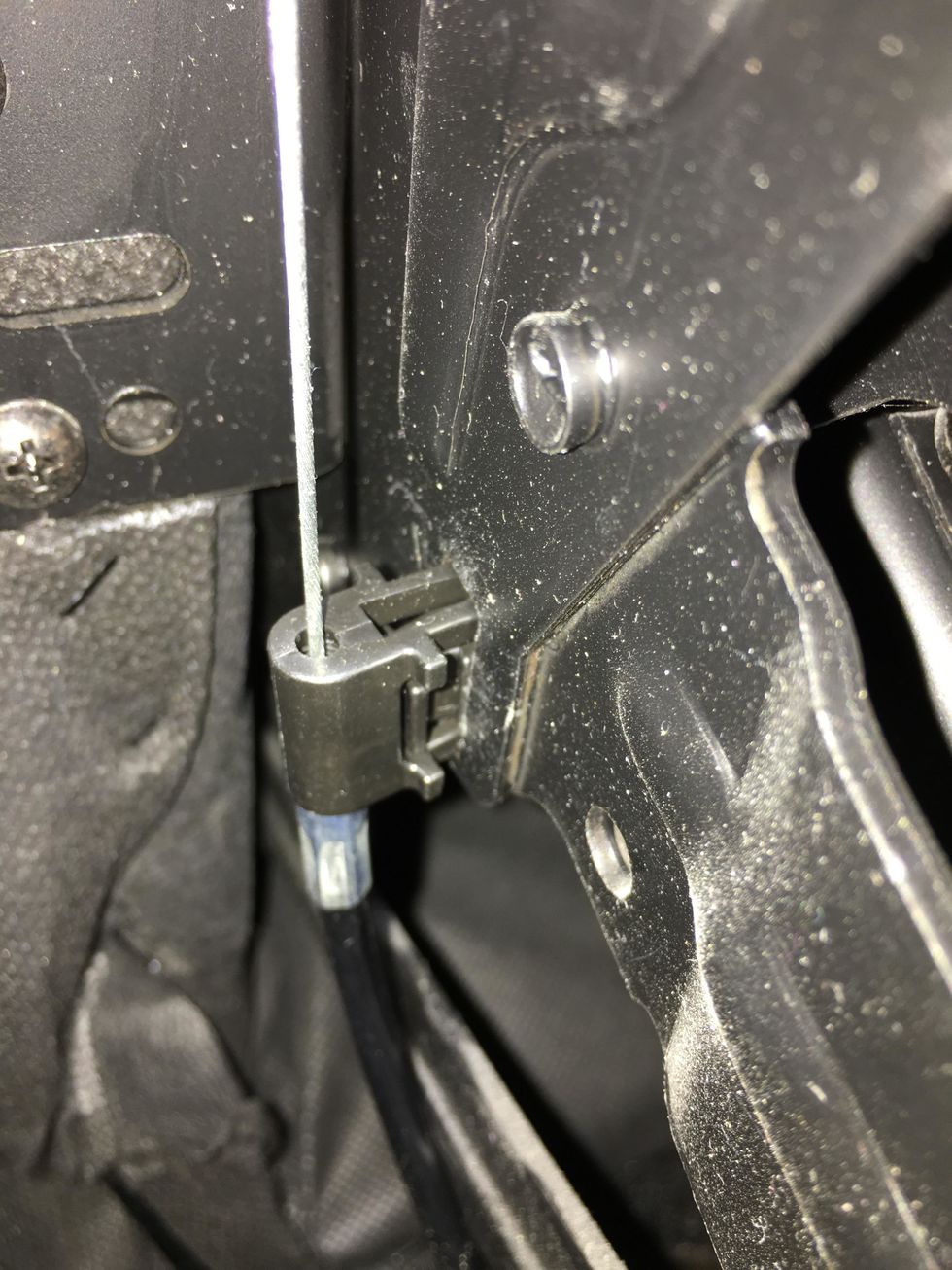 How to fix a broken recliner B+C Guides