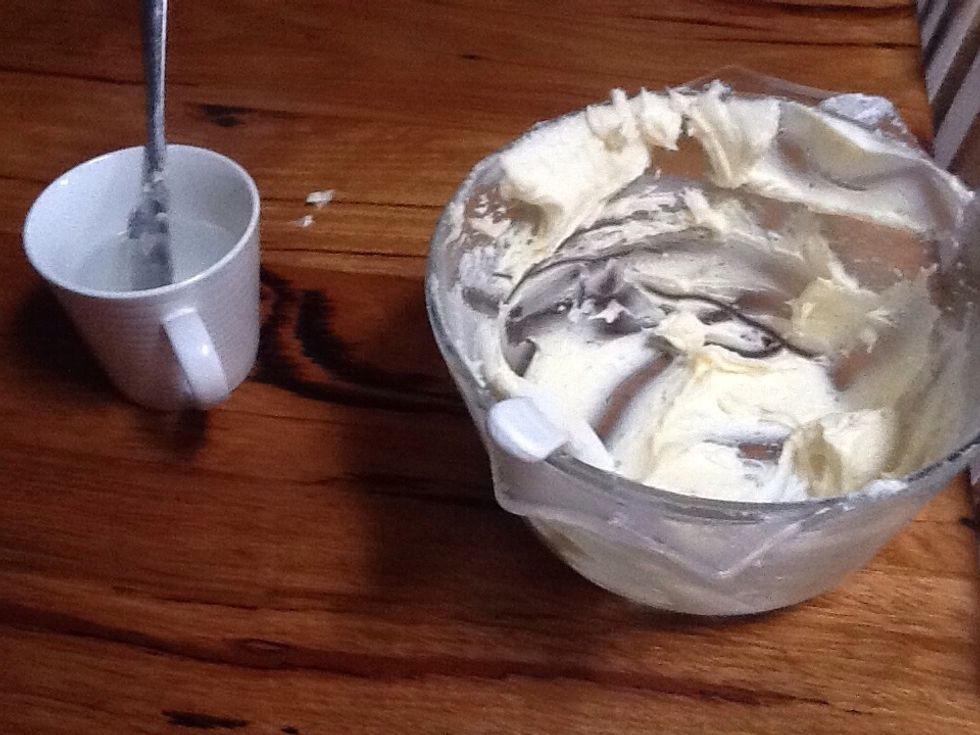 Use a hot knife for smoothing off. We just put it in boiling water remember to wipe it dry before it touches the icing