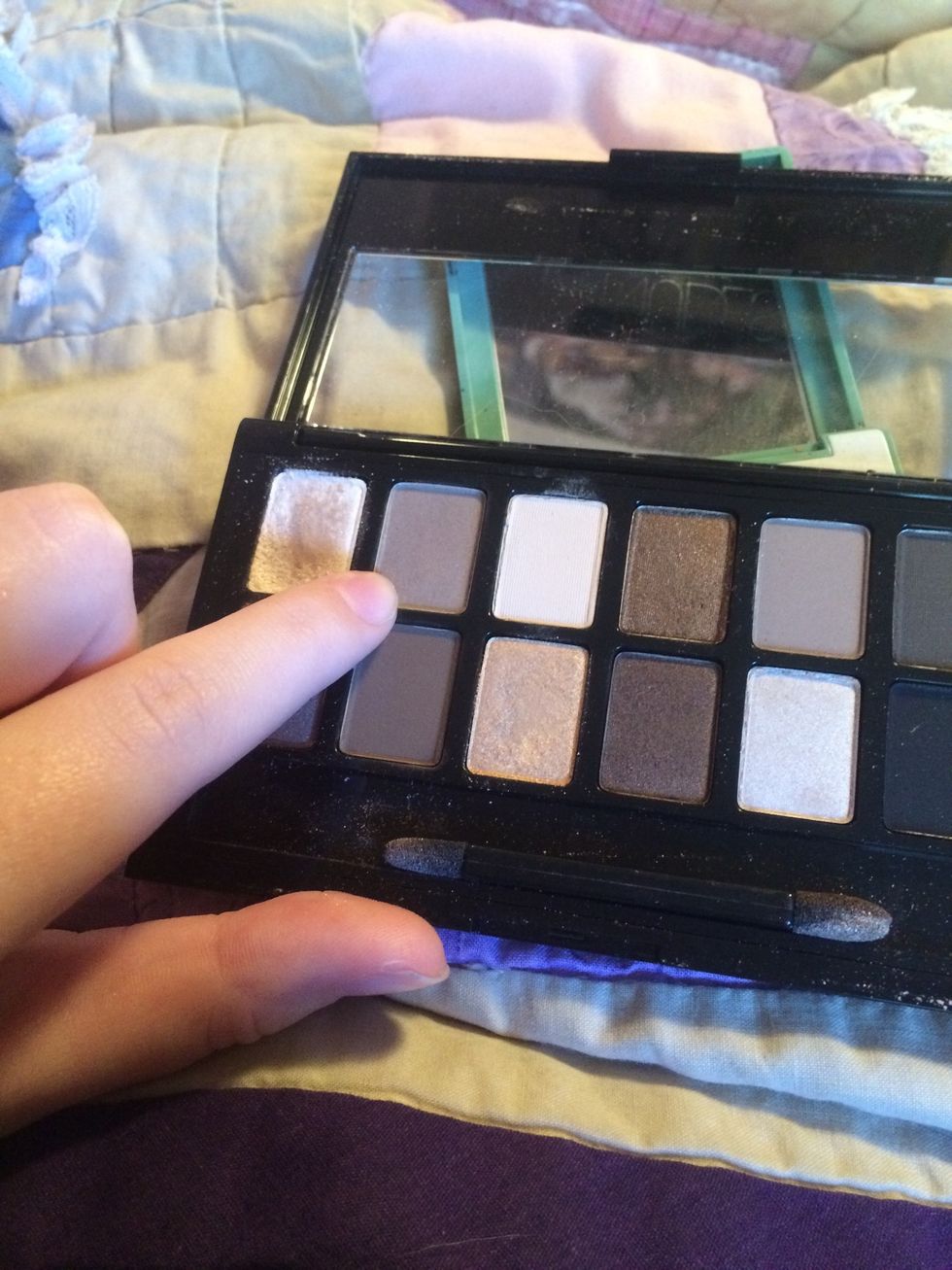 use a neutral brownish color for your crease