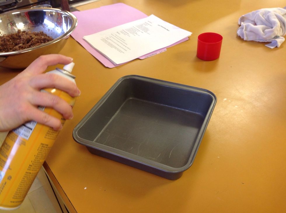 use and 8X8 or 9X9 pan and spray it (including the sides) with baking spray.